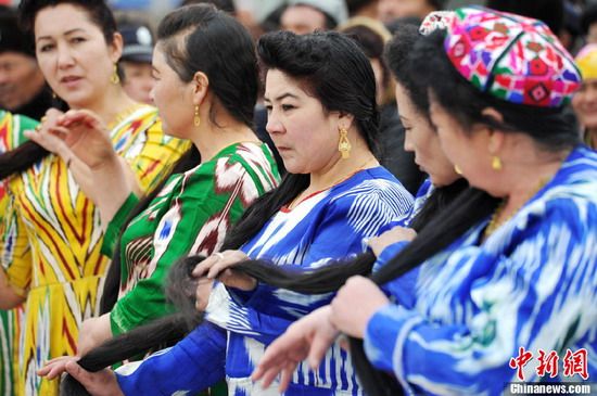 Long hair contest in Sinkiang in March 20th,2012