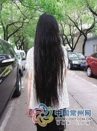 13 years Xiaoyu from Changzhou has 1 meter long hair