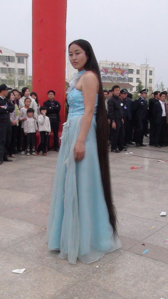 Zhang Fengqin in 2009 long hair festival