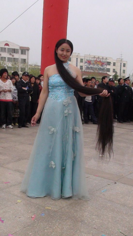 Zhang Fengqin in 2009 long hair festival