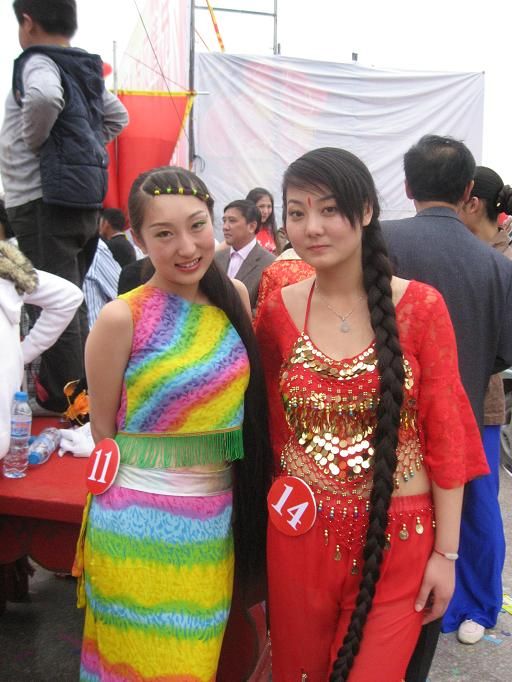 Sun Ying in 2009 long hair festival