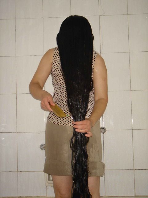 Zhou Hong's super thick long hair-1
