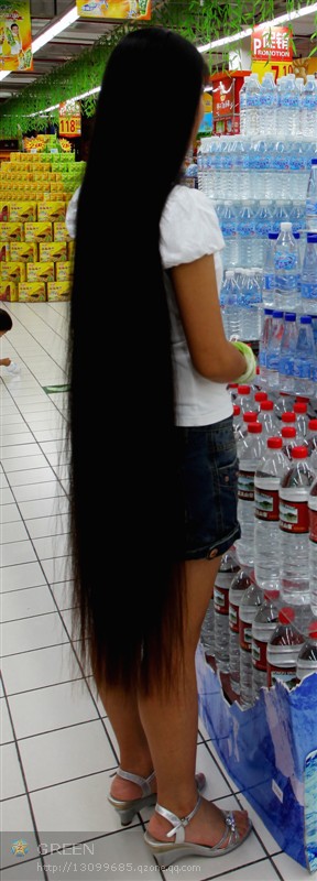 Super long hair in super market
