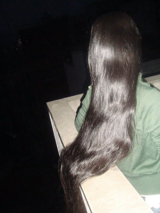 Miss Liu's silky long hair