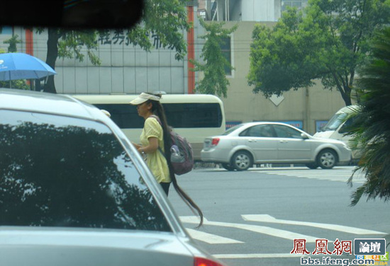Streetshot of long ponytail