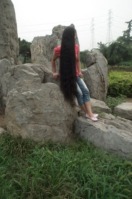 Fantastic long hair of yanzi