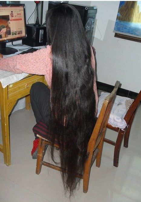 Sitting and lying 1.2 meters long hair