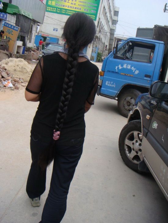 Streetshot of 1.3  meters long hair by huqing