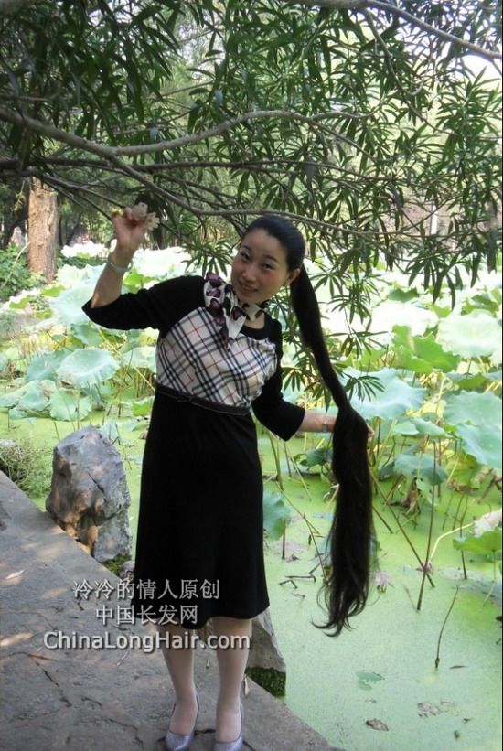 Gao Shuang's photos of bun and ponytail
