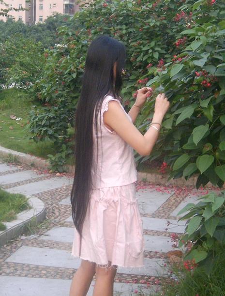 Long hair photo of kimtaehee's wife
