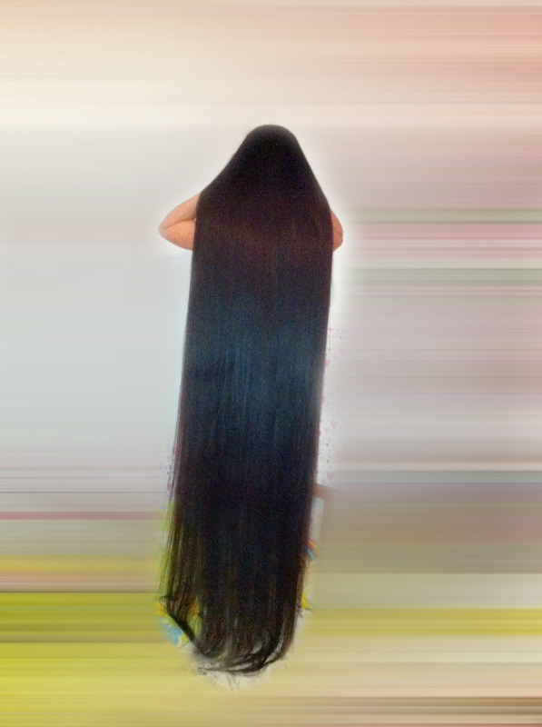 Xia Kuanlei show her long hair after one year-3