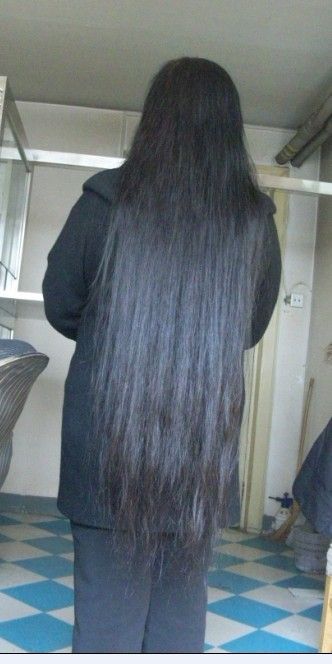 New photos  of long hair mother in 2012 March