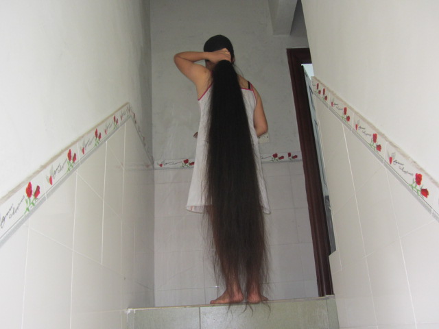 Li Jianying from Luzhou has 1.66 meters long hair-4