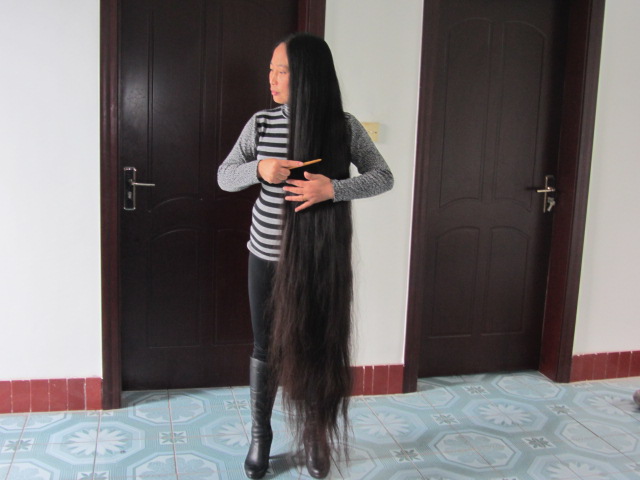 Li Jianying from Luzhou has 1.66 meters long hair-5