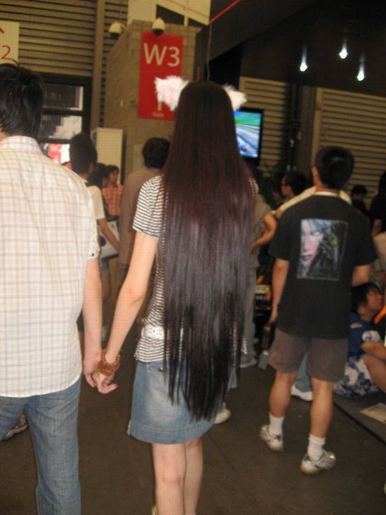 Silky long hair on Chinajoy