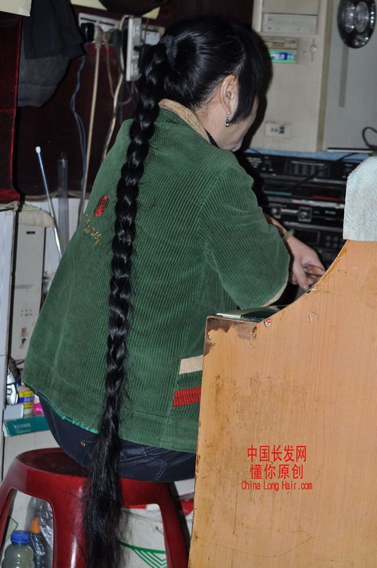 Long braid photos taken by dongni