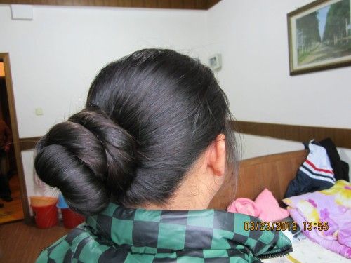 Long hair girl lives near Huang Mountain