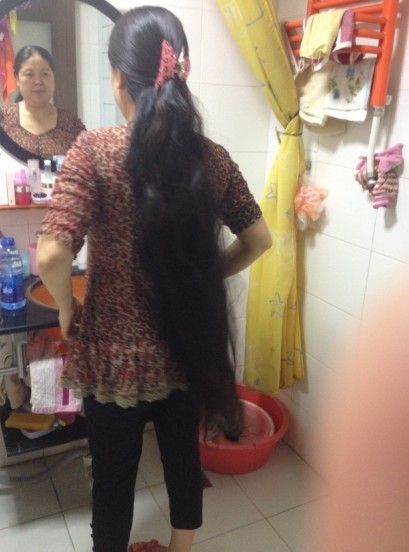 Not clear photos but beautiful long hair-3