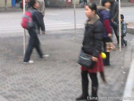 women chinese queue dreadlocks