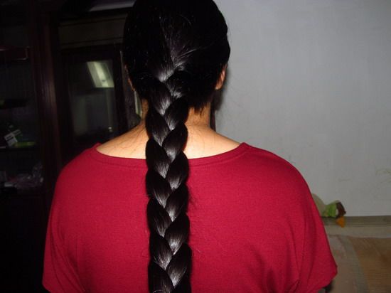 Lady from Suqian has 1.69 meters long hair