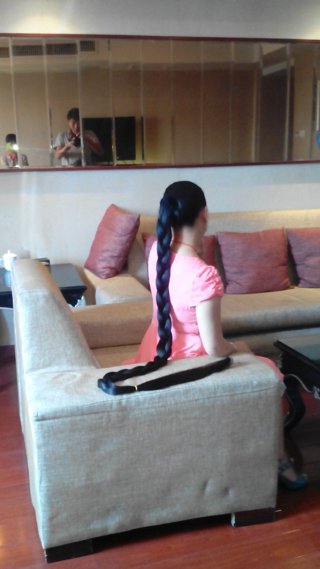 1.7 meters long hair lady from Shangrao-2