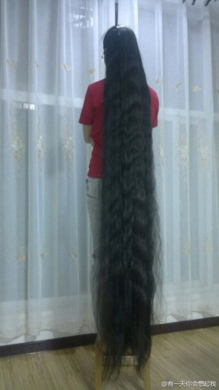 Very beautiful super long hair on Chinese twitter