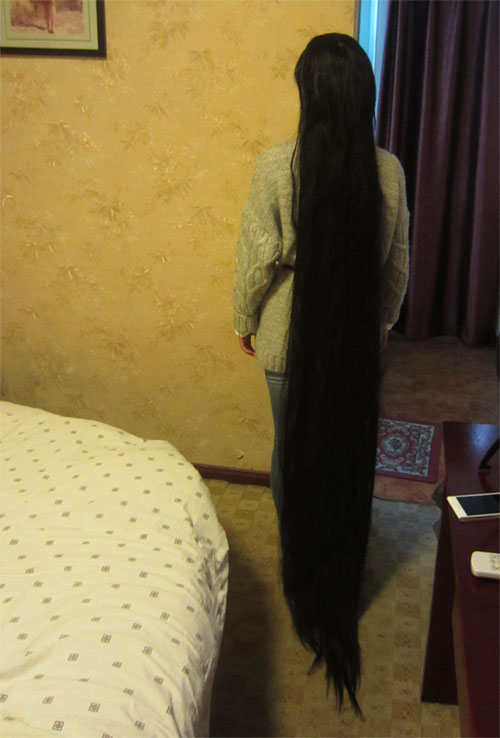 xiaoxiaoluo show floor length plus long hair