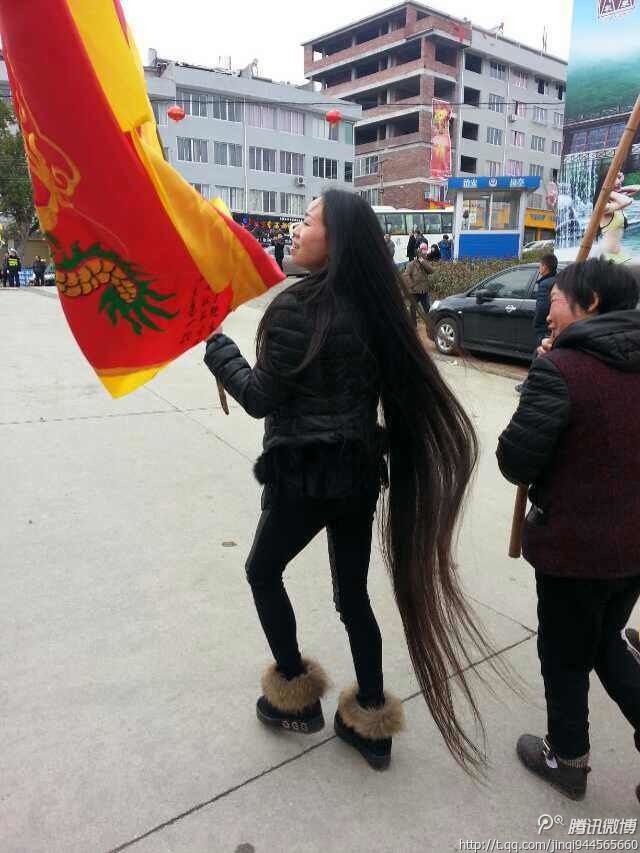 Walk with super long hair fly in wind