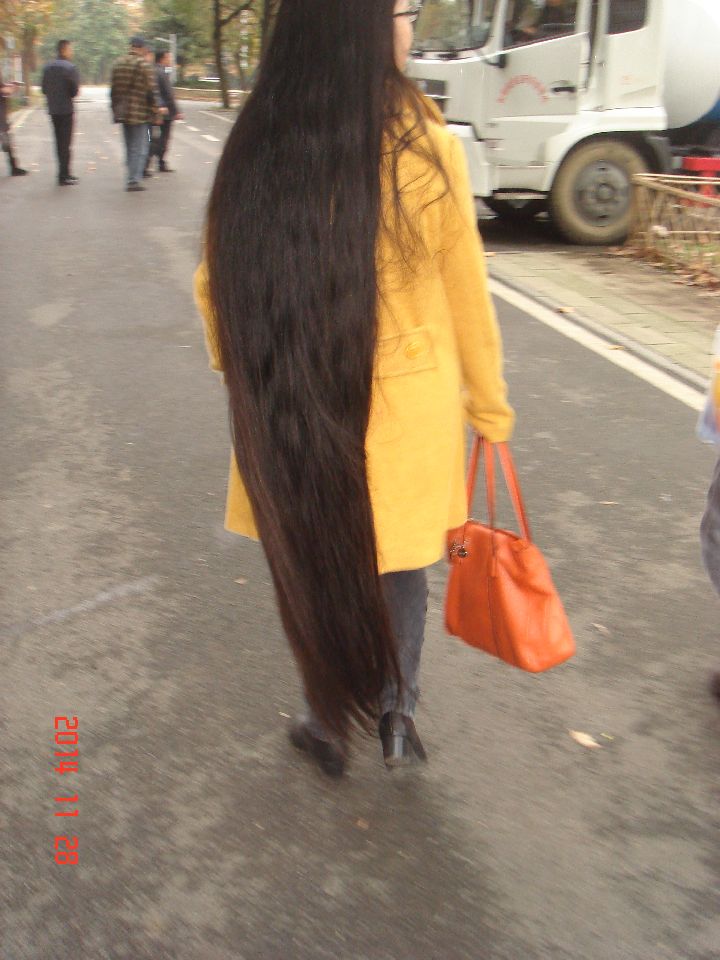 Super long hair photos taken by eflikai