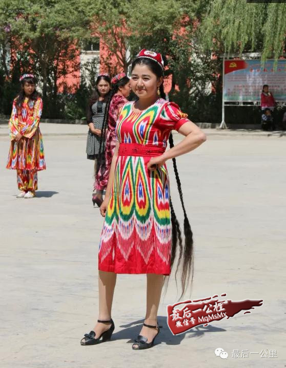 Long braid girls in Sinkiang
