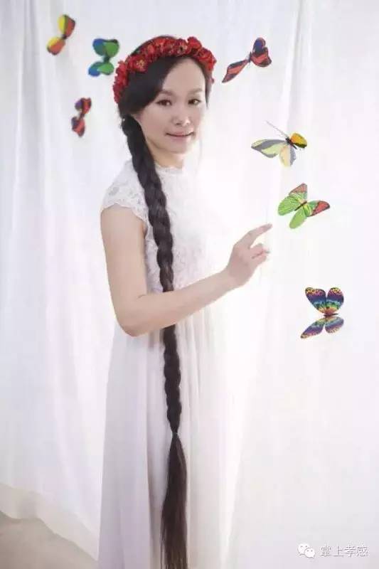 Yin Ming from Xiaogan has super long braid